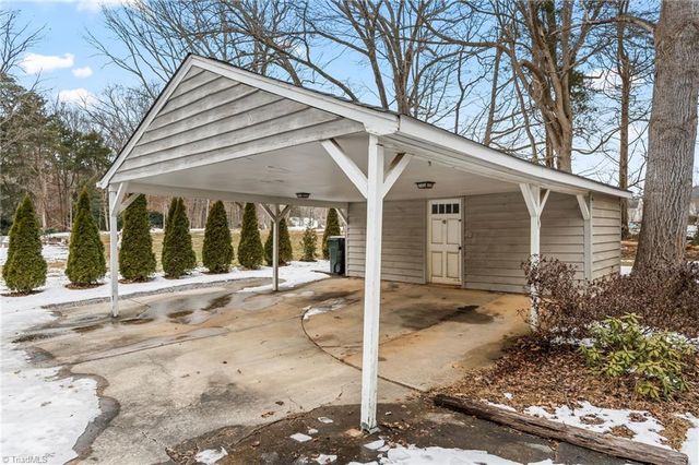 219 Prestwick Drive, High Point, NC 27265