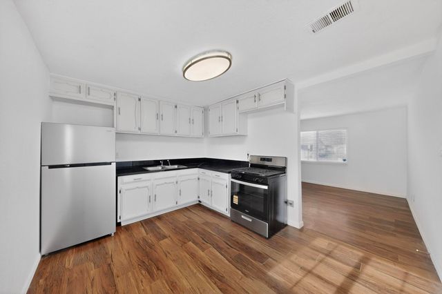 1011 W Castillo Avenue, Belen, NM 87002