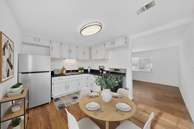 1011 W Castillo Avenue, Belen, NM 87002