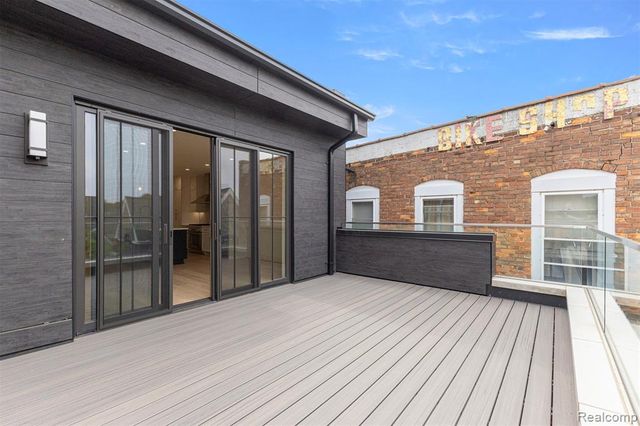 156 N Center Unit 203, Northville, MI 48167