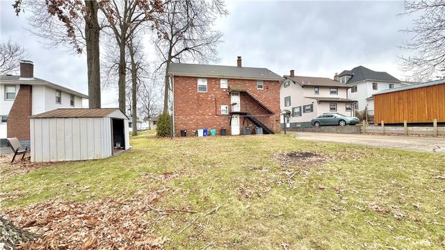 419 E Fairmont Ave, New Castle, PA 16105