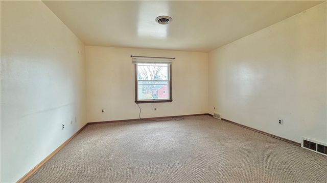 419 E Fairmont Ave, New Castle, PA 16105