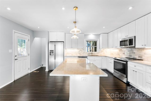 1200 Fontana Avenue, Charlotte, NC 28206