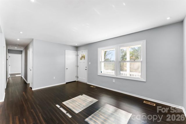 1200 Fontana Avenue, Charlotte, NC 28206