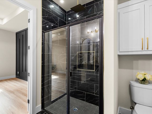 2127 Amanda Avenue, Fort Worth, TX 76105