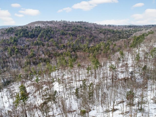 46 Bromley Rd, Huntington, MA 01050