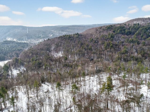 46 Bromley Rd, Huntington, MA 01050