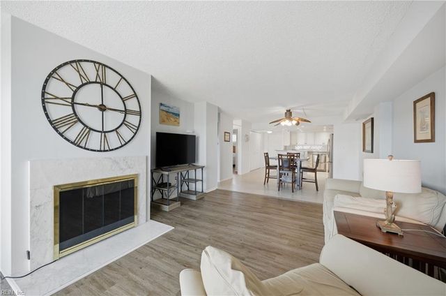 2830 Shore Dr Apt 911, Virginia Beach, VA 23451