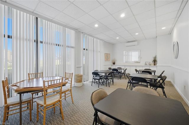 2830 Shore Dr Apt 911, Virginia Beach, VA 23451