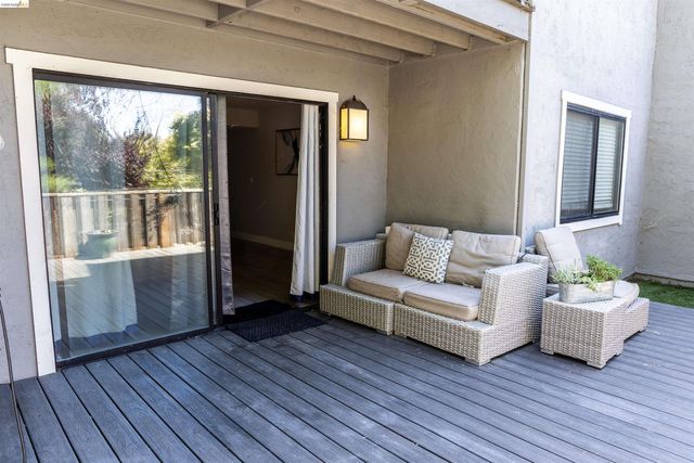 900 Cambridge Dr 31, Benicia, CA 94510