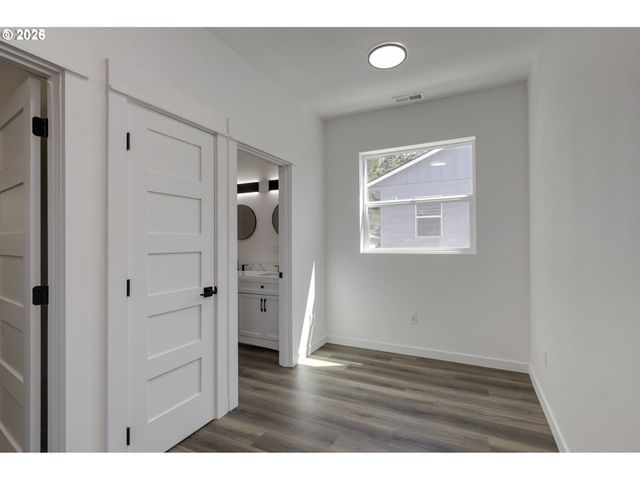 4801 Se INA Ave, Milwaukie, OR 97267