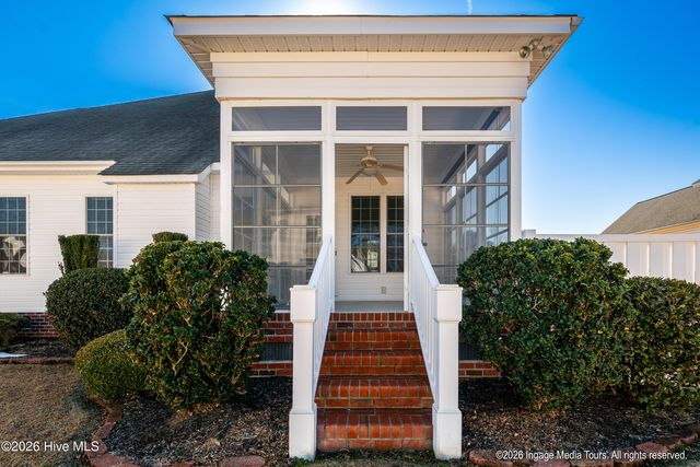 675 Stillwater Drive, Winterville, NC 28590