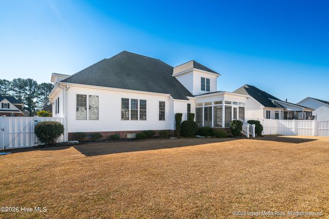 675 Stillwater Drive, Winterville, NC 28590