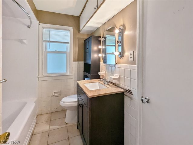 4135 Eastway Road, Cleveland, OH 44121