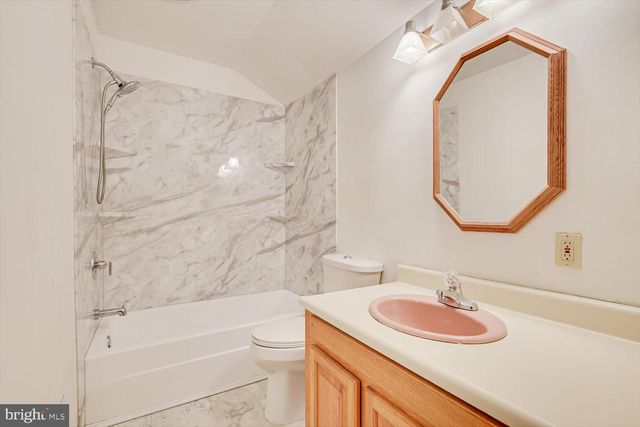 33 ELTON AVE, Hamilton, NJ 08620