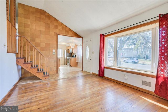 33 ELTON AVE, Hamilton, NJ 08620