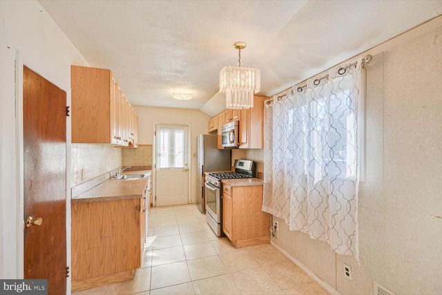 33 ELTON AVE, Hamilton, NJ 08620