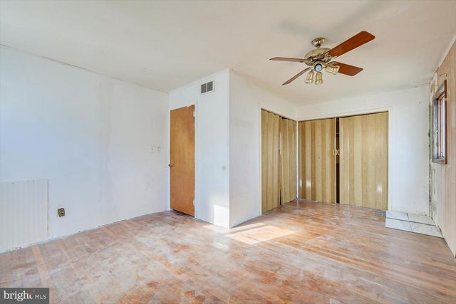 33 ELTON AVE, Hamilton, NJ 08620