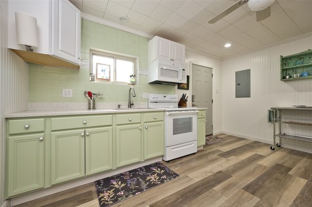 8676 Fm 697, Whitewright, TX 75491