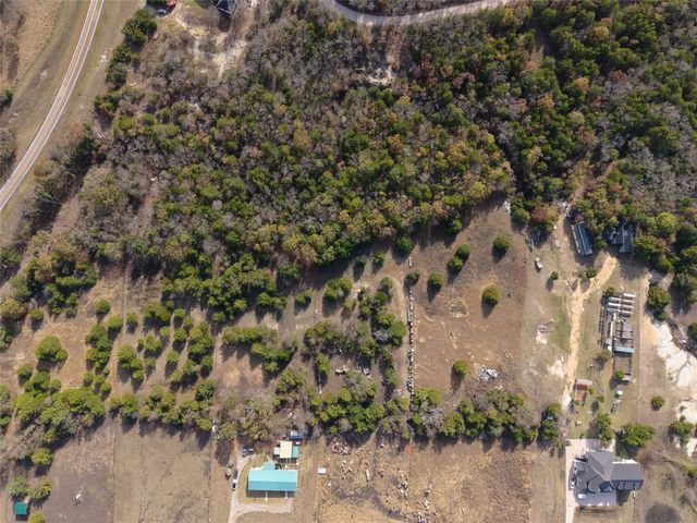 8676 Fm 697, Whitewright, TX 75491