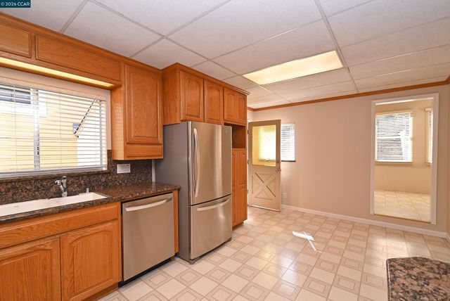 625 Winslow Street, Crockett, CA 94525