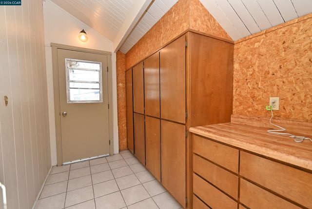 625 Winslow Street, Crockett, CA 94525