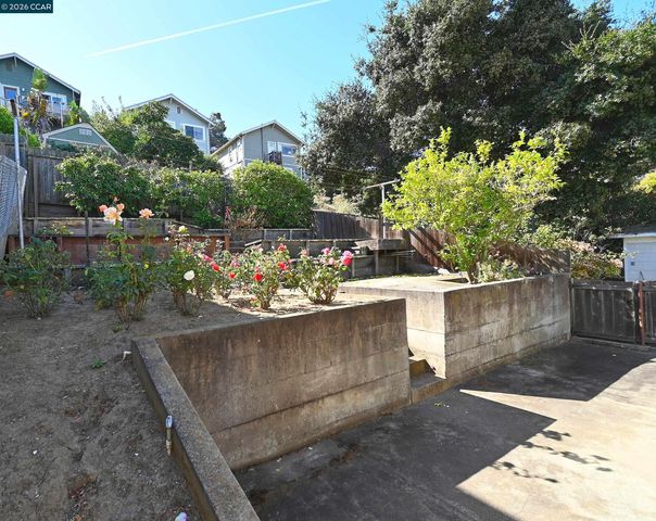625 Winslow Street, Crockett, CA 94525