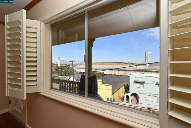 625 Winslow Street, Crockett, CA 94525
