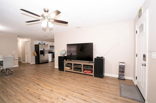 2102 E FRIERSON AVENUE, Tampa, FL 33610