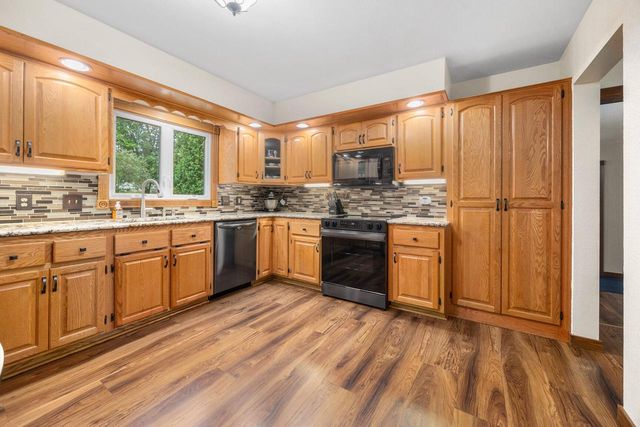 S94W14409 Groveway LANE, Muskego, WI 53150