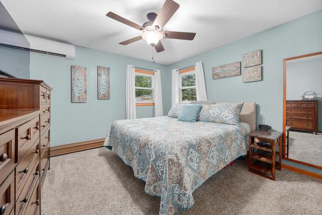 S94W14409 Groveway LANE, Muskego, WI 53150