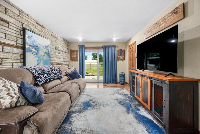 S94W14409 Groveway LANE, Muskego, WI 53150
