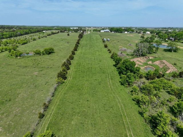 5720 Trackside Road, Chappell Hill, TX 77426