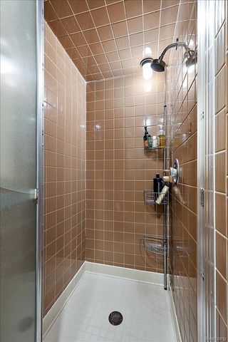 1932 Shore Hill Drive, Bloomfield Hills, MI 48302