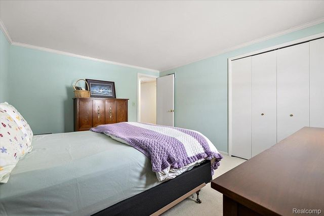 1932 Shore Hill Drive, Bloomfield Hills, MI 48302