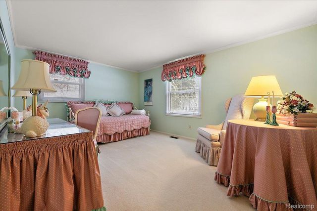 1932 Shore Hill Drive, Bloomfield Hills, MI 48302