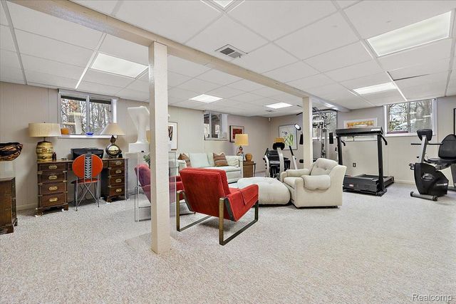 1932 Shore Hill Drive, Bloomfield Hills, MI 48302