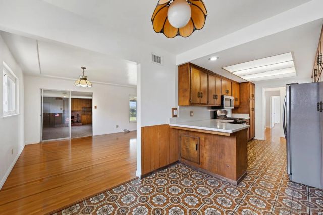 352 San Miguel Dr, Chula Vista, CA 91911