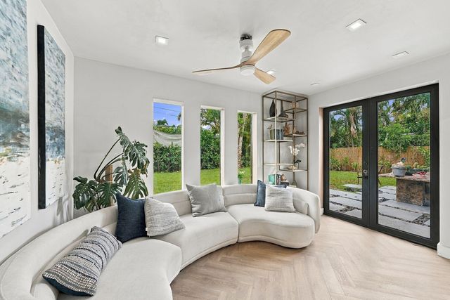 1525 NE 27TH Street, Wilton Manors, FL 33334