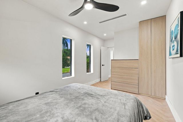 1525 NE 27TH Street, Wilton Manors, FL 33334