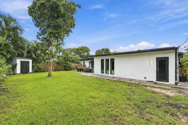 1525 NE 27TH Street, Wilton Manors, FL 33334