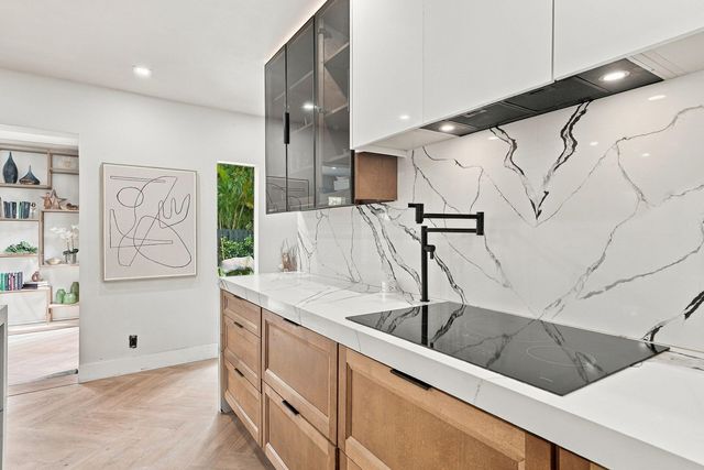 1525 NE 27TH Street, Wilton Manors, FL 33334