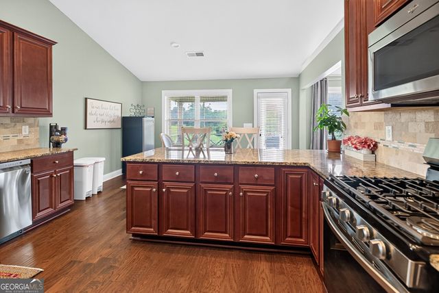 120 Pye Lake Drive, Fayetteville, GA 30214