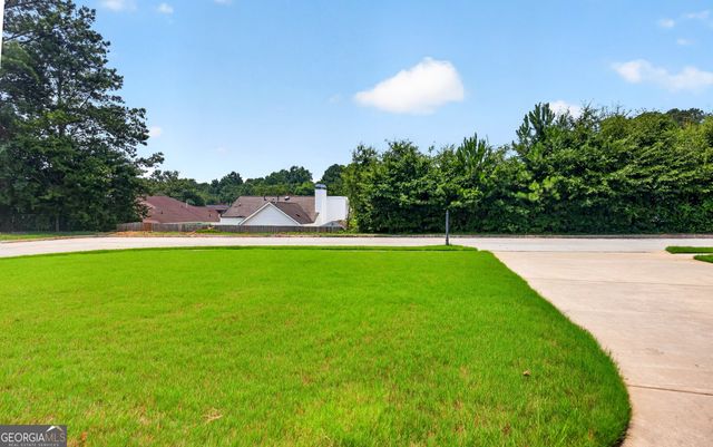120 Pye Lake Drive, Fayetteville, GA 30214