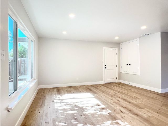 7072 Sunburst Way, Citrus Heights, CA 95621