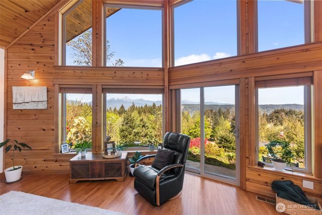 101 E Pine Street, Union, WA 98592