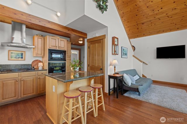 101 E Pine Street, Union, WA 98592