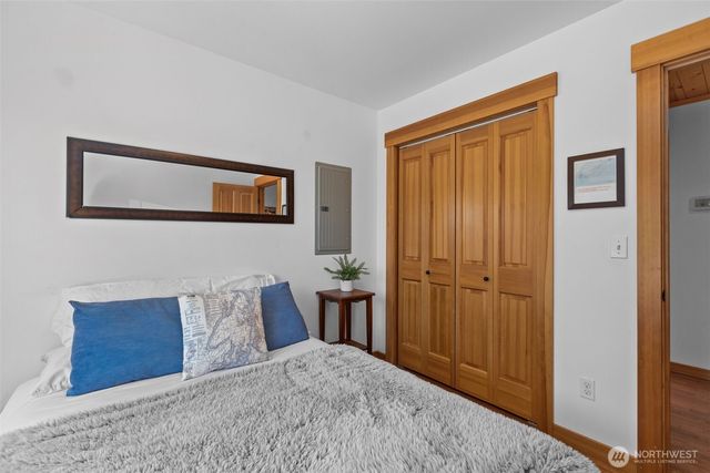 101 E Pine Street, Union, WA 98592