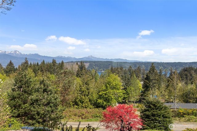 101 E Pine Street, Union, WA 98592