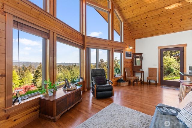 101 E Pine Street, Union, WA 98592